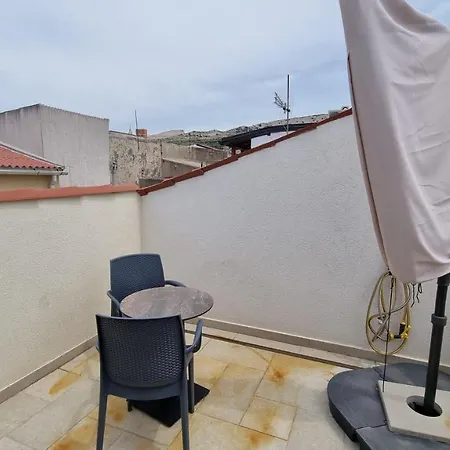 Boutique Center Pag - New Apartman Pag Town